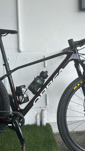 Orbea ALMA M20 2024 2024 Mountainbike usato, Rosso — immagine 3 di 4