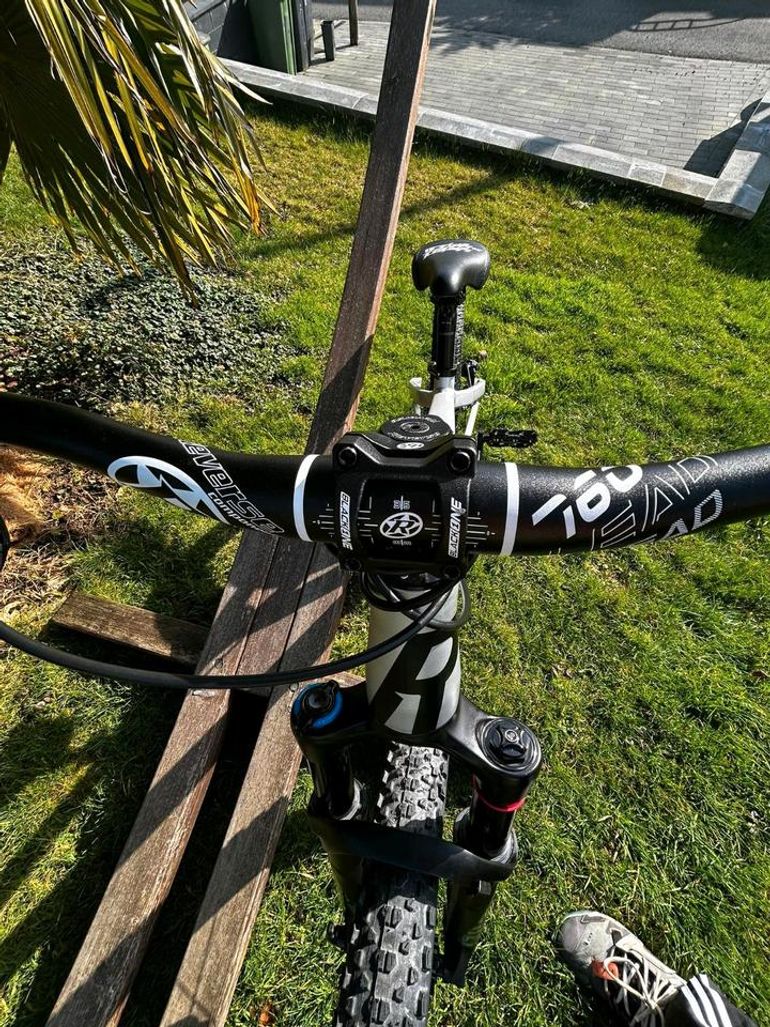 Used Rose The Bruce 2 Dirtbike 2023 Mountainbike, Light Gray — image 10 of 14