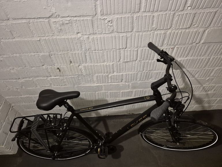 Used lakes Arco 90 2023 Urban, Black — image 4 of 10