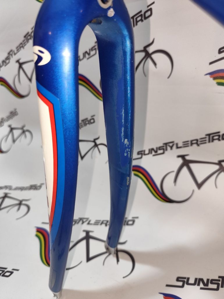 Used Trek 5500 oclv carbon United states postal service Lance Armstrong Trek 5500 oclv carbon United states postal service Lance Armstrong Custom Frameset 1998 Road & Gravel, Blue — image 18 of 25