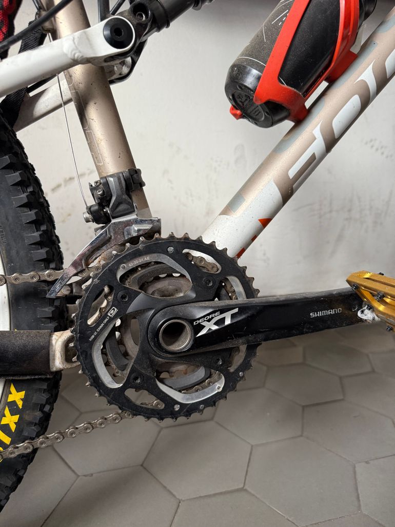 Used Focus Super Bud 3.0 2012 2012 Mountainbike, White — image 7 of 10