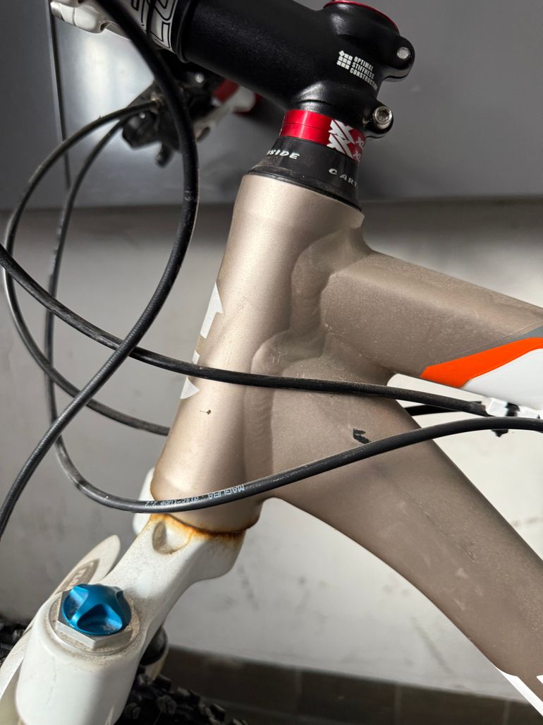 Used Focus Super Bud 3.0 2012 2012 Mountainbike, White — image 9 of 10