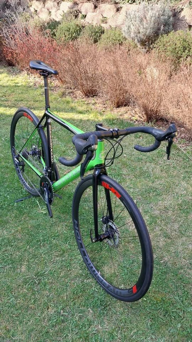 Used Cannondale SuperSix EVO Hi-Mod Ultegra 2018 Disc 2018 Road & Gravel, Green — image 2 of 10