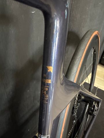Used BMC Teammachine R SRAM Force eTap AXS 2027 Road & Gravel, Blue — image 7 of 8