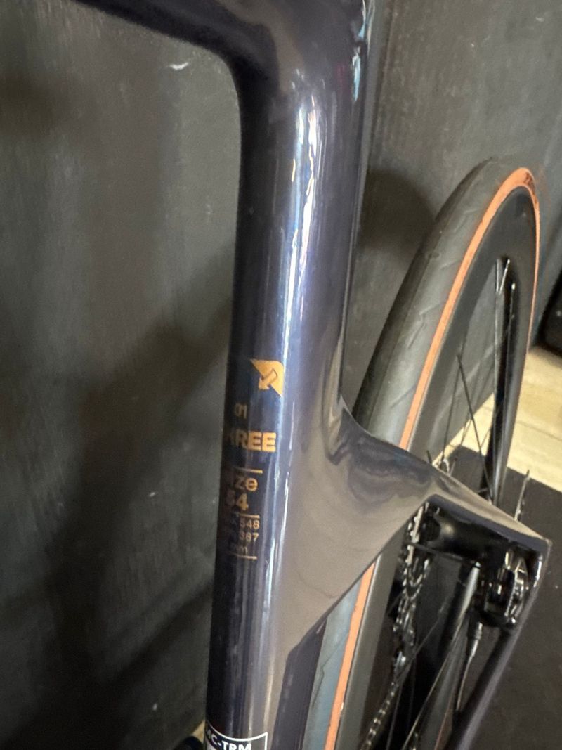 Used BMC Teammachine R SRAM Force eTap AXS 2027 Road & Gravel, Blue — image 7 of 8