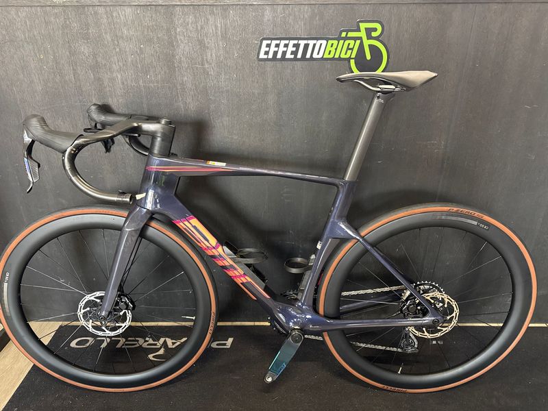 Used BMC Teammachine R SRAM Force eTap AXS 2027 Road & Gravel, Blue — image 2 of 8