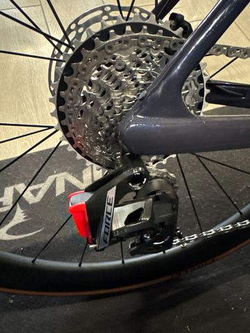 Used BMC Teammachine R SRAM Force eTap AXS 2027 Road & Gravel, Blue — image 6 of 8
