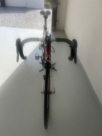 Used Colnago CLX Disc Campagnolo Chorus 2018 Road & Gravel, Red — image 4 of 5
