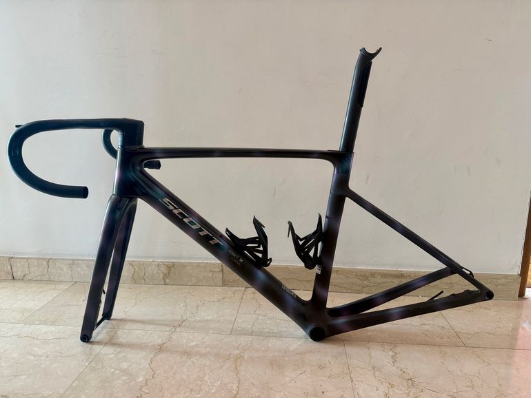 Used Scott Addict 10 2025 Frameset 2025 Road & Gravel, Black — image 2 of 8