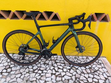 Used Scott Addict Shimano 105 Di2 2022 Road & Gravel