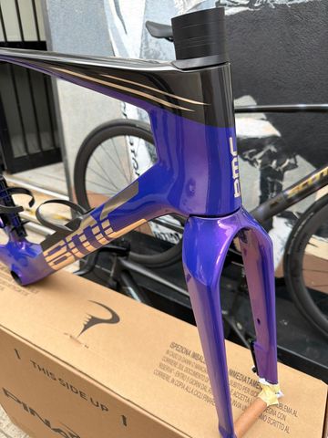Używany BMC Teammachine R 01 ONE 2026 Frameset 2026 Road & Gravel — zdjęcie 3 z 4