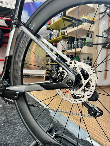 Used Gusto Gtr 2026 Road & Gravel, Black — image 2 of 16