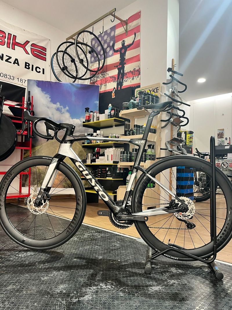 Used Gusto Gtr 2026 Road & Gravel, Black — image 1 of 16