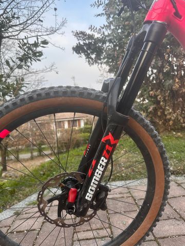 Used Giant Reign Shimano Saint 2019 Mountainbike, Purple — image 3 of 8