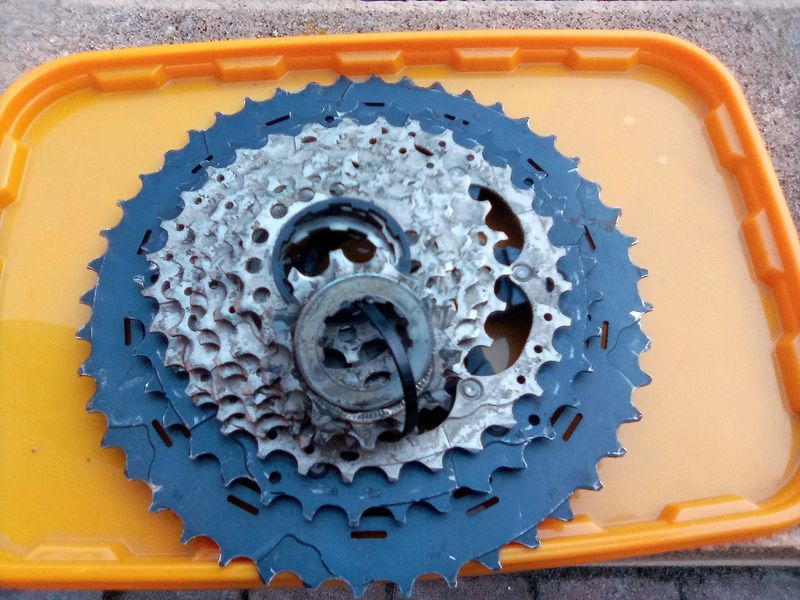 Used Giant Reign Shimano Saint 2019 Mountainbike, Purple — image 7 of 8
