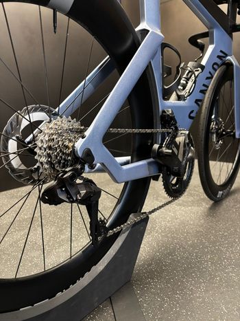 Canyon, Speedmax CF SLX 8 Di2 2025