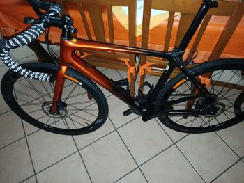 Used Giant Tcr Shimano Ultegra Di2 2023 Road & Gravel — image 2 of 9