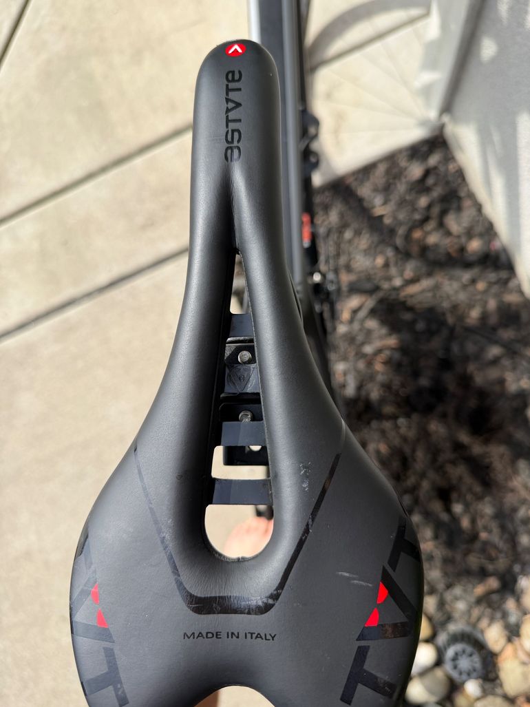 Used Canyon Ultimate CF SL 8.0 2020 2020 Road & Gravel, Black — image 4 of 10