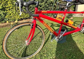 Used Cannondale Custom Shimano 105 2010 Road & Gravel, Red — image 2 of 3