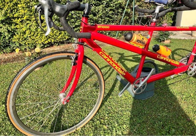 Used Cannondale Custom Shimano 105 2010 Road & Gravel, Red — image 2 of 3