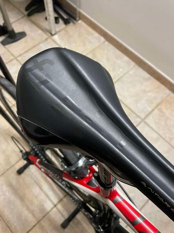 Used Focus Cayo Shimano Ultegra 2017 Road & Gravel, Black — image 8 of 11