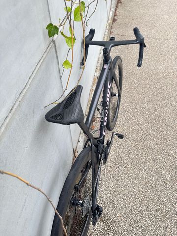 Used Specialized Tarmac SRAM Force eTap AXS 2026 Road & Gravel, Black — image 7 of 42