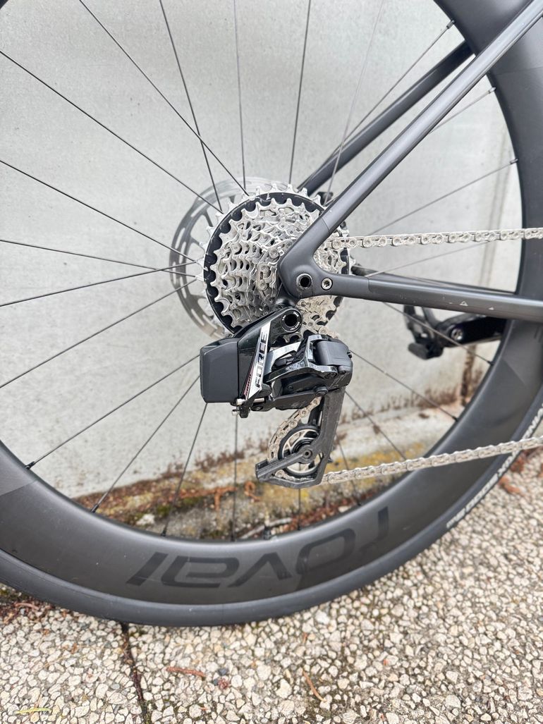 Used Specialized Tarmac SRAM Force eTap AXS 2026 Road & Gravel, Black — image 10 of 42