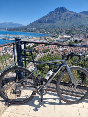 Gebrauchtes Scott Addict RC SRAM Force 2025 Road & Gravel