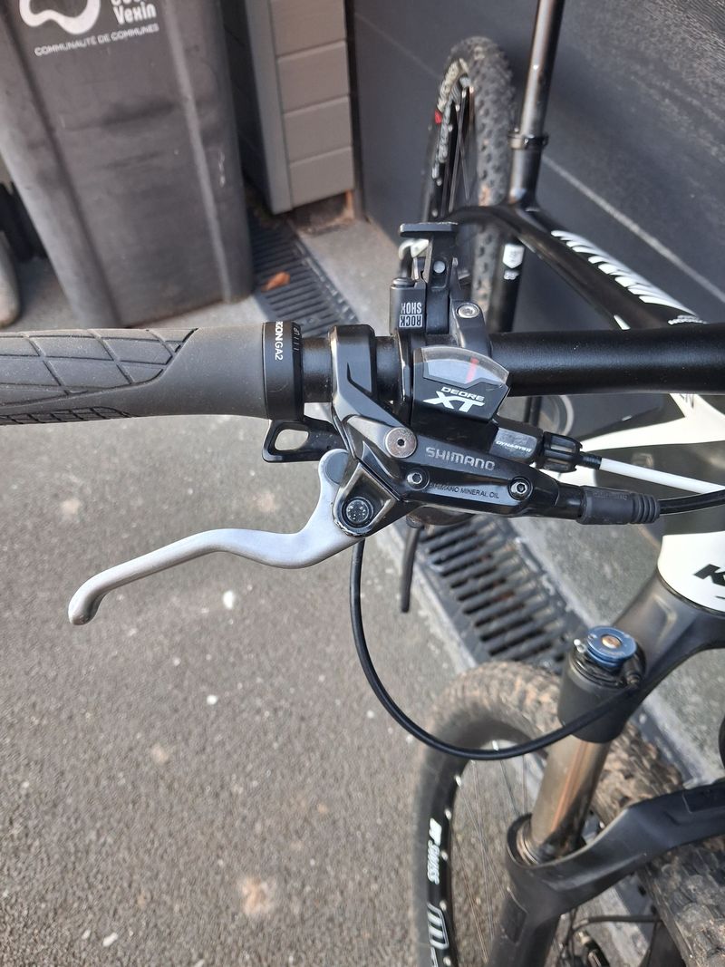 Gebrauchtes KTM MYROON MASTER 2021 2021 Mountainbike, Schwarz, 29 — Bild 7 von 10