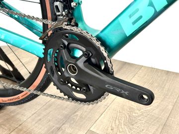 Bianchi Impulso COMP GRX 610 disc 2025 2025 Road & Gravel usato, Blu — immagine 2 di 8