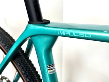 Bianchi Impulso COMP GRX 610 disc 2025 2025 Road & Gravel usato, Blu — immagine 4 di 8