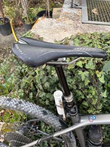 Used Trek Procaliber 9.8 SL 2018 2018 Mountainbike, Light Gray, 27.5, 29 — image 8 of 14