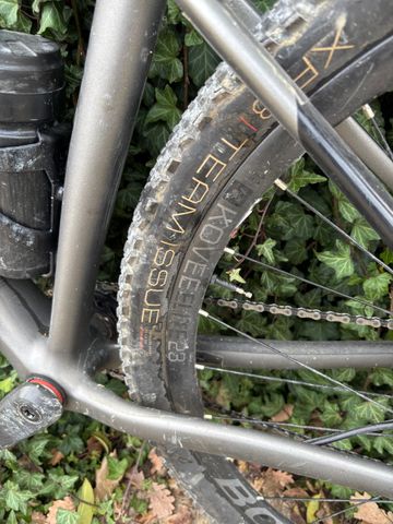 Used Trek Procaliber 9.8 SL 2018 2018 Mountainbike, Light Gray, 27.5, 29 — image 11 of 14