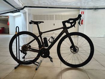 Used Bianchi Infinito 105 2024 2024 Road & Gravel
