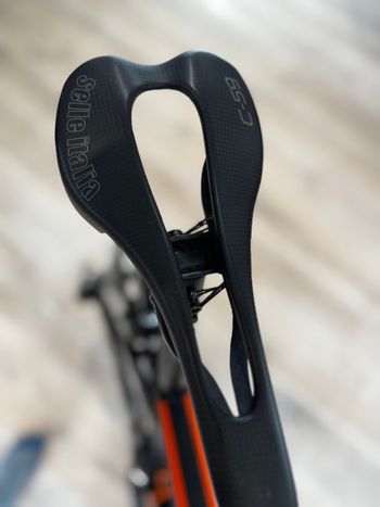 Used Canyon Canyon Ultimate CF EVO 2018 Road & Gravel, Negro — image 10 of 14
