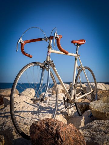 Used Peugeot Custom Shimano 600 1980 Road & Gravel, White — image 1 of 7