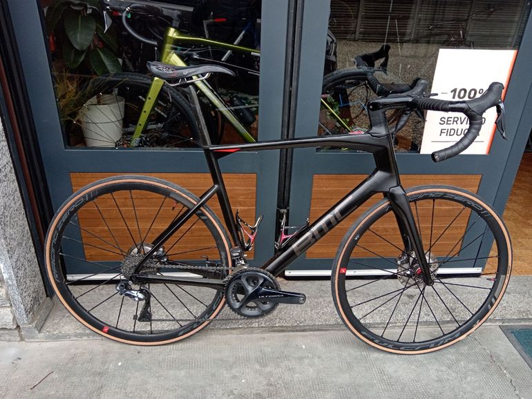 Used BMC Teammachine Shimano Ultegra Di2 2022 Road & Gravel — image 1 of 5