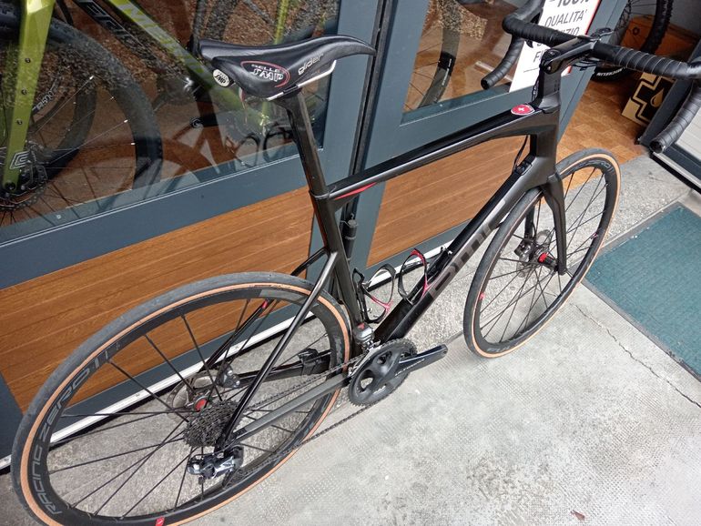 Used BMC Teammachine Shimano Ultegra Di2 2022 Road & Gravel — image 2 of 5