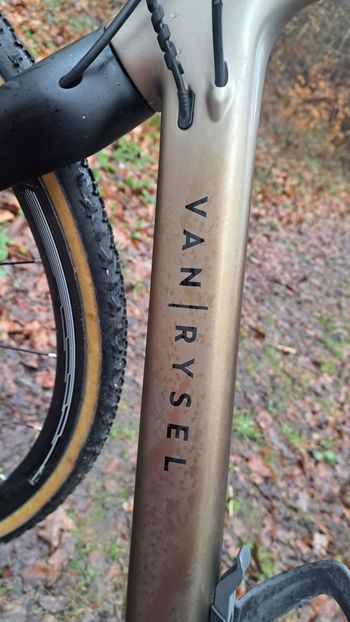 Used Van rysel FdR OFFROAD CF 2025 Road & Gravel, Orange — image 2 of 10