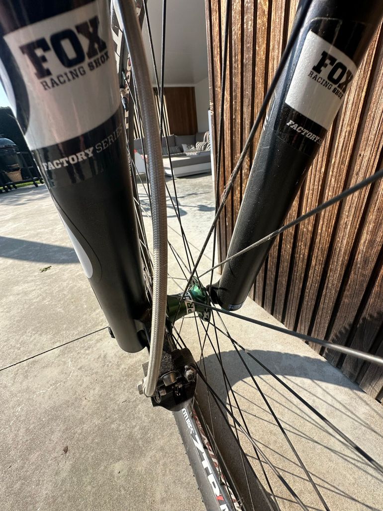 Used Specialized Epic FSR Comp 2017 2017 Mountainbike, Green, 29 — image 7 of 8
