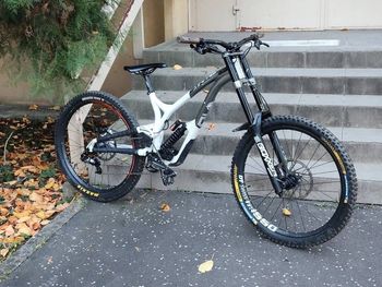 Commencal, Commencal Supreme DH V4.4