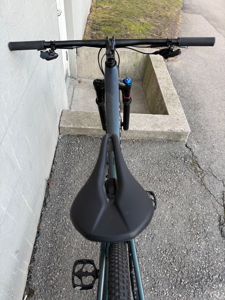 Used Specialized Epic Comp 2022 2022 Mountainbike — image 12 of 13