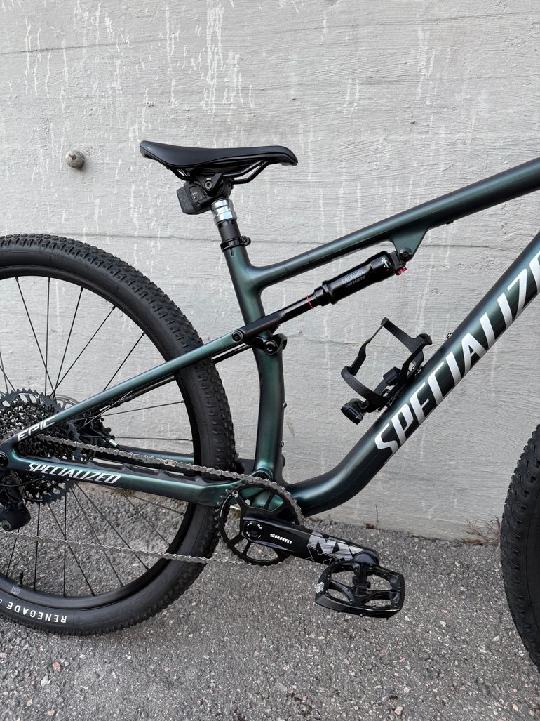 Used Specialized Epic Comp 2022 2022 Mountainbike — image 10 of 13