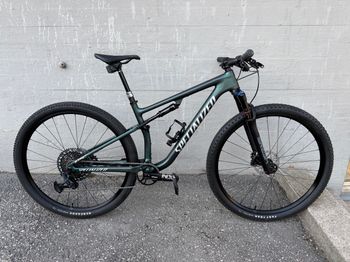 Used Specialized Epic Comp 2022 2022 Mountainbike — image 1 of 13