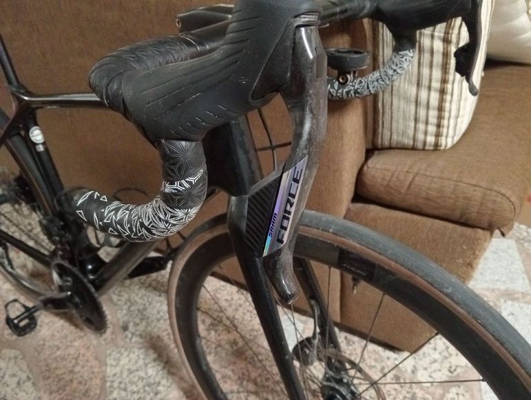 Used Giant TCR advanced Giant TCR advanced Custom SRAM Force eTap AXS 2020 Road & Gravel — image 8 of 8