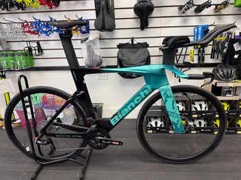 Used Bianchi Aquila RC Rival Etap AXS E1 2026 2026 Road & Gravel, Green — image 2 of 9