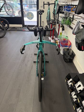 Used Bianchi Aquila RC Rival Etap AXS E1 2026 2026 Road & Gravel, Green — image 7 of 9