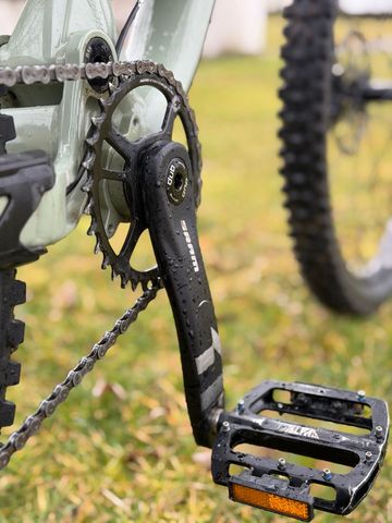 Used Commencal CLASH ORIGIN 2022 2022 Mountainbike, Light Gray, 27.5 — image 9 of 16