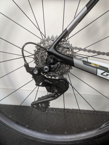 Used Wilier Gtr team Shimano 105 2020 Road & Gravel, Black — image 5 of 9
