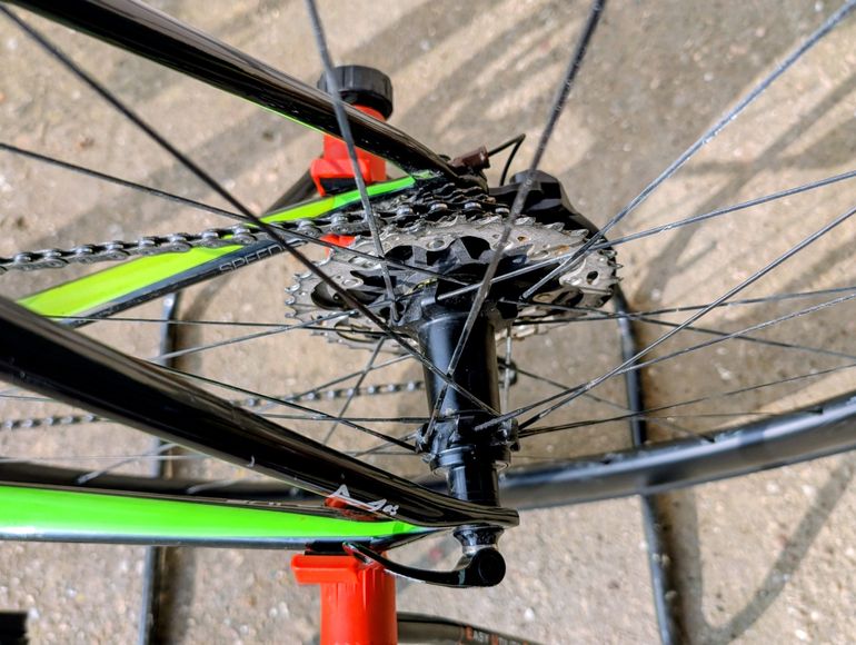 Used Cannondale Hi-Mod 2017 Ultegra Di2 Rim Brake 2017 Road & Gravel, Green — image 9 of 21